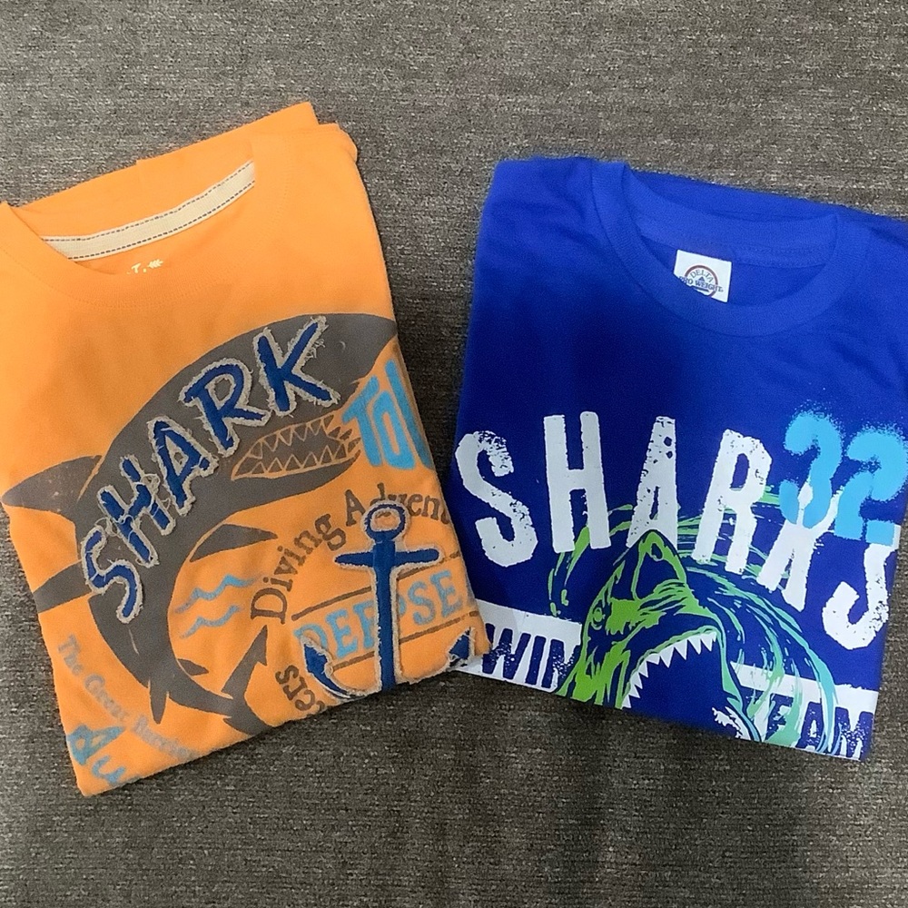 NEW & EUC Lot Of 2 Boys Shark Short Sleeve T-shirts Size Large
